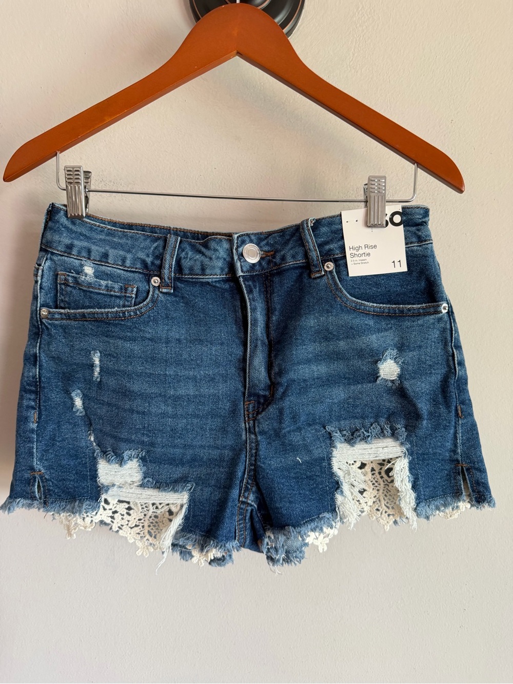 SO‎ High Rise Shortie Denim Shorts Blue Lace Distressed Size 11 NEW